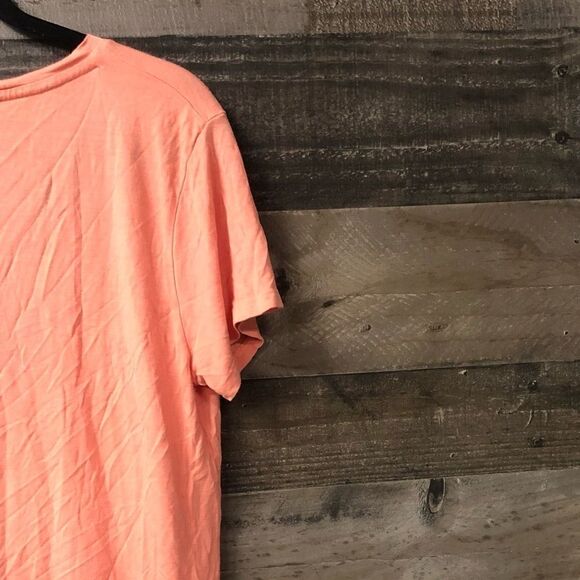Levi’s coral basic tee size large soft - Picture 6 of 6